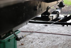 Le nouveau câble de frein avant droit avec le levier.